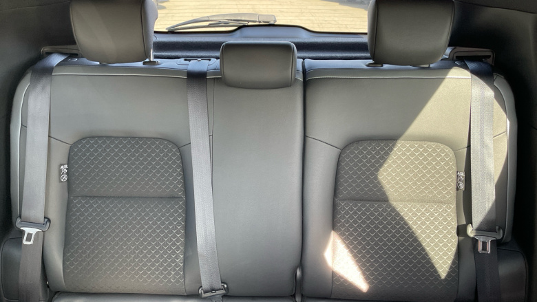 Nissan Juke 1.0 DiG-T 114 N-Connecta 5dr Petrol Hatchback